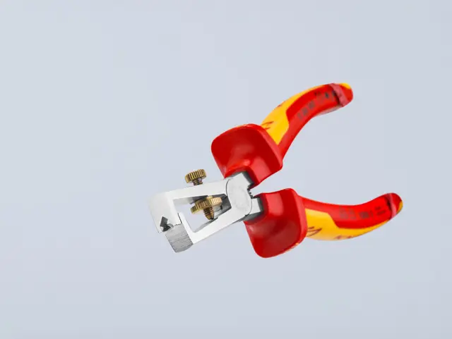 Avisoleringstang 11 06 160 Knipex 
