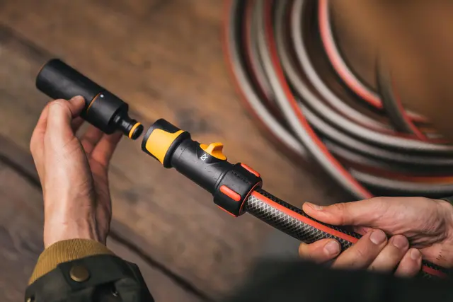 Hurtigkobling Ø 19 mm (3/4") med vrider Fiskars 