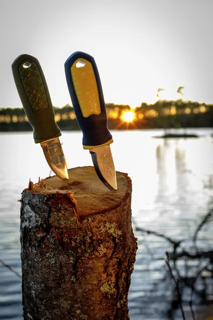 Kniv Kongla Brusletto Sort/gul 