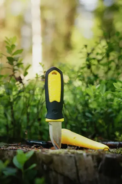 Kniv Kongla Brusletto Sort/gul 