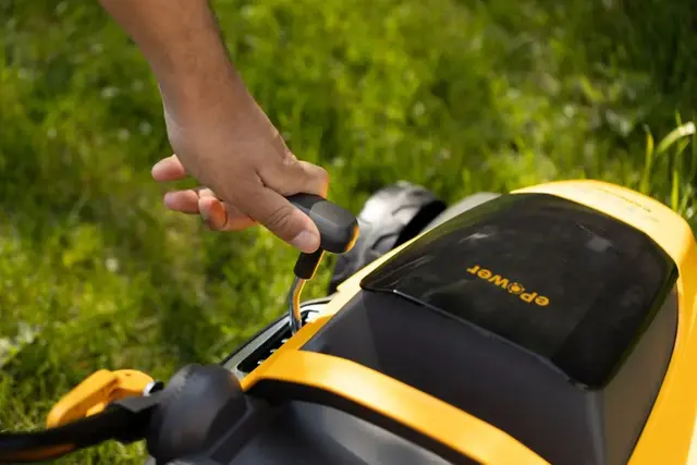 Gressklipper 136e Kit + GT100e Gressklipper og trimmer Stiga 